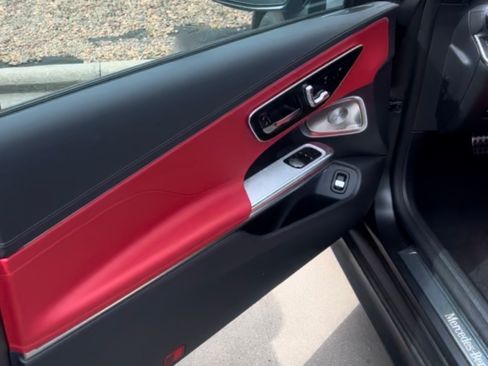 Used 2024 Mercedes-Benz CLE 300 4MATIC Coupe image 14