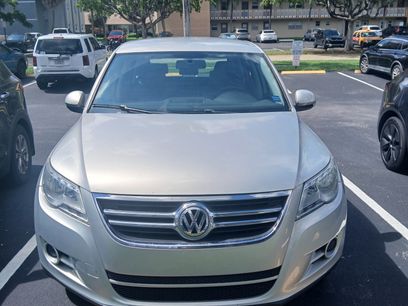 Used 2011 Volkswagen Tiguan SEL