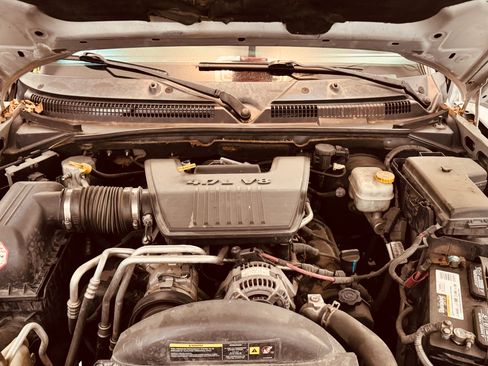 Used 2009 Dodge Dakota Laramie RWD image 24