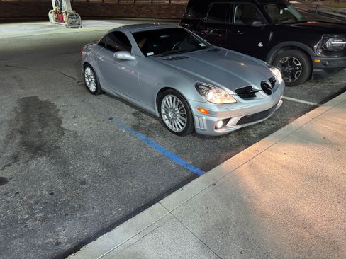 Used 2005 Mercedes-Benz SLK 55 AMG image 5