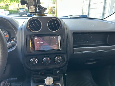 Used 2016 Jeep Patriot Sport w/ Power Value Group FWD image 20
