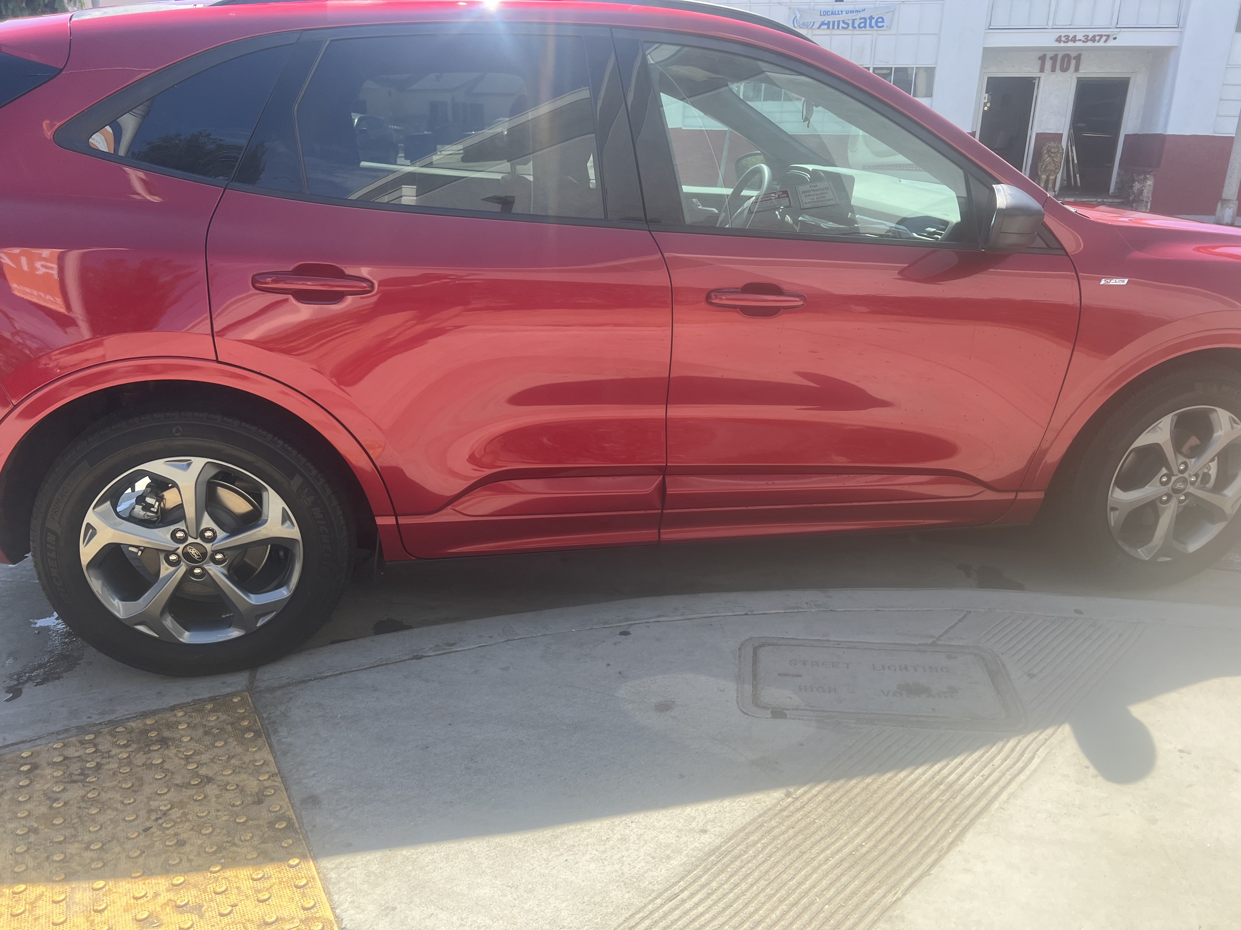 Used 2023 Ford Escape ST-Line w/ Tech Pack #1 FWD image 6