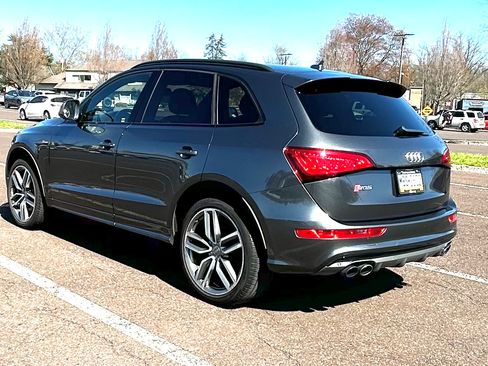 Used 2016 Audi SQ5 Premium Plus w/ Technology Package AWD/4WD image 2