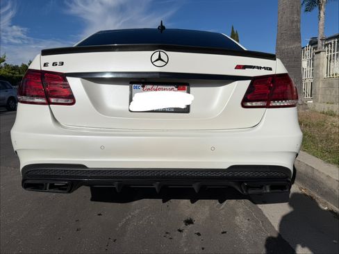 Used 2014 Mercedes-Benz E 63 AMG S-Model image 2