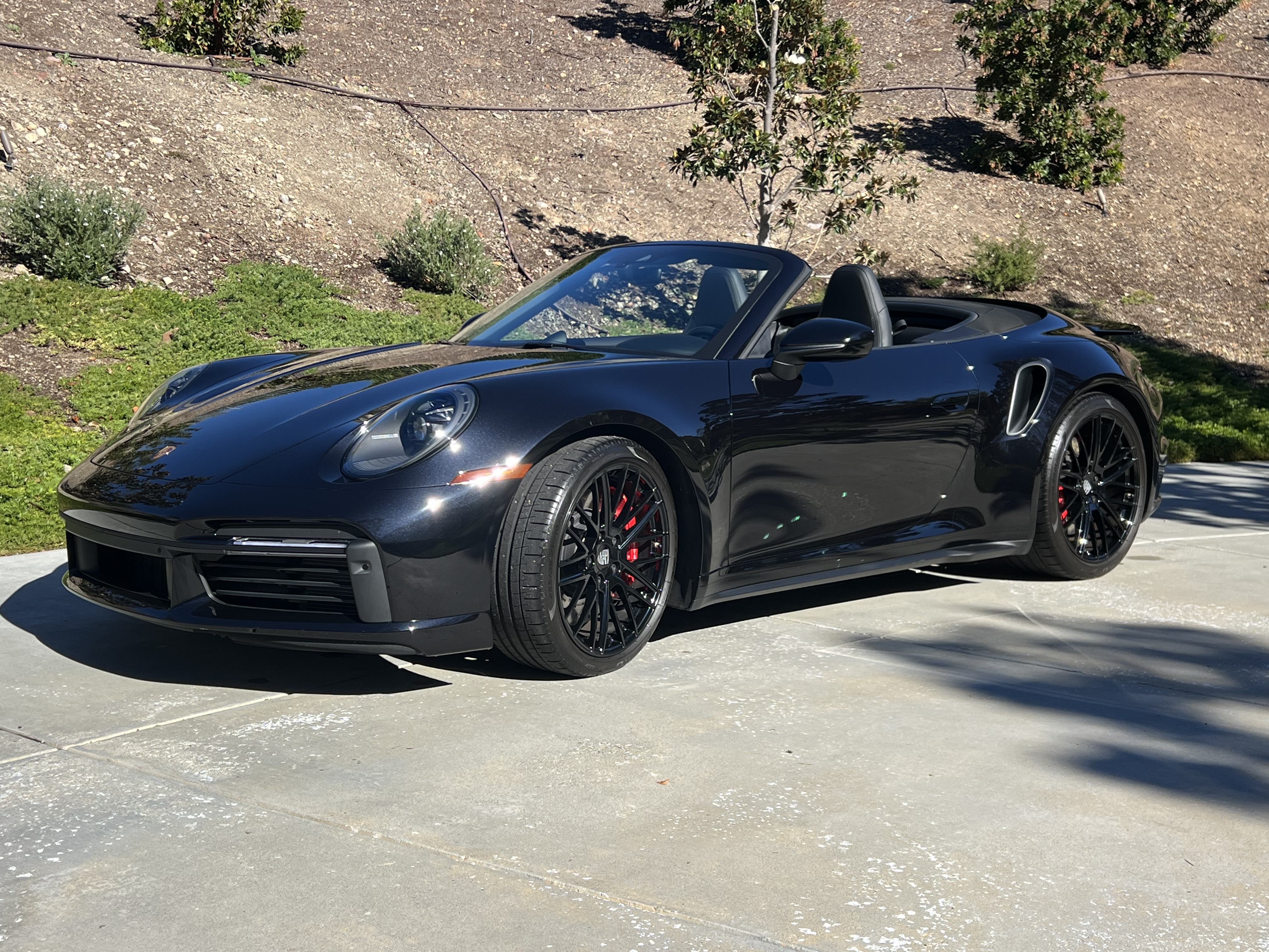 Used 2021 Porsche 911 4 Cabriolet AWD/4WD image 4