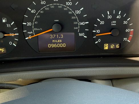 Used 2003 Mercedes-Benz CLK 320 Cabriolet image 15