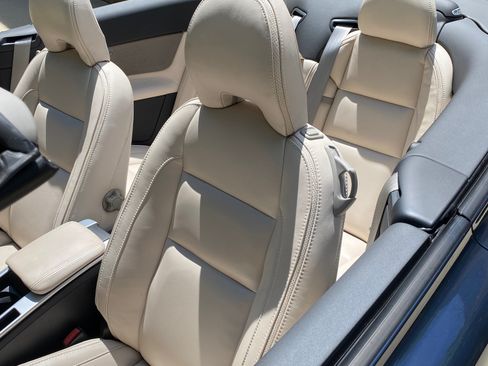 Used 2013 Volvo C70 T5 FWD image 6