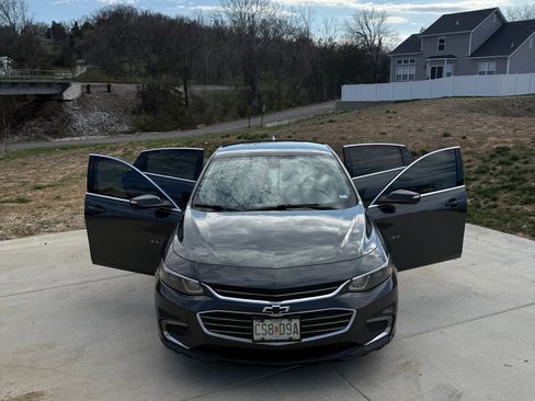 Used 2018 Chevrolet Malibu LT image 23
