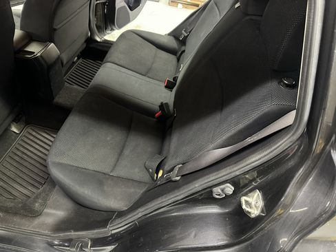 Used 2016 Subaru Impreza 2.0i Premium image 13