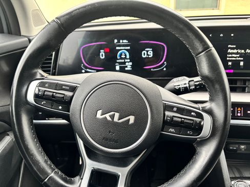 Used 2023 Kia Sportage EX image 13