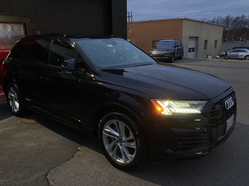 Used 2021 Audi Q7 3.0T Prestige AWD/4WD image 14