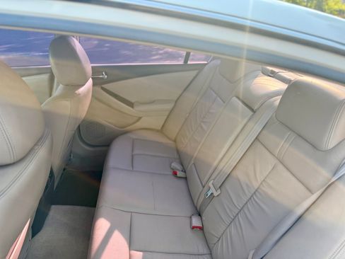 Used 2010 Nissan Altima 3.5 SR w/ Premium Pkg FWD image 21