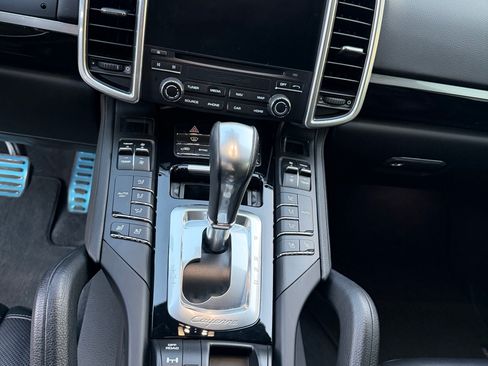 Used 2017 Porsche Cayenne S w/ Premium Plus Package image 12