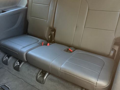 Used 2021 Chevrolet Traverse Premier w/ Redline Edition image 16