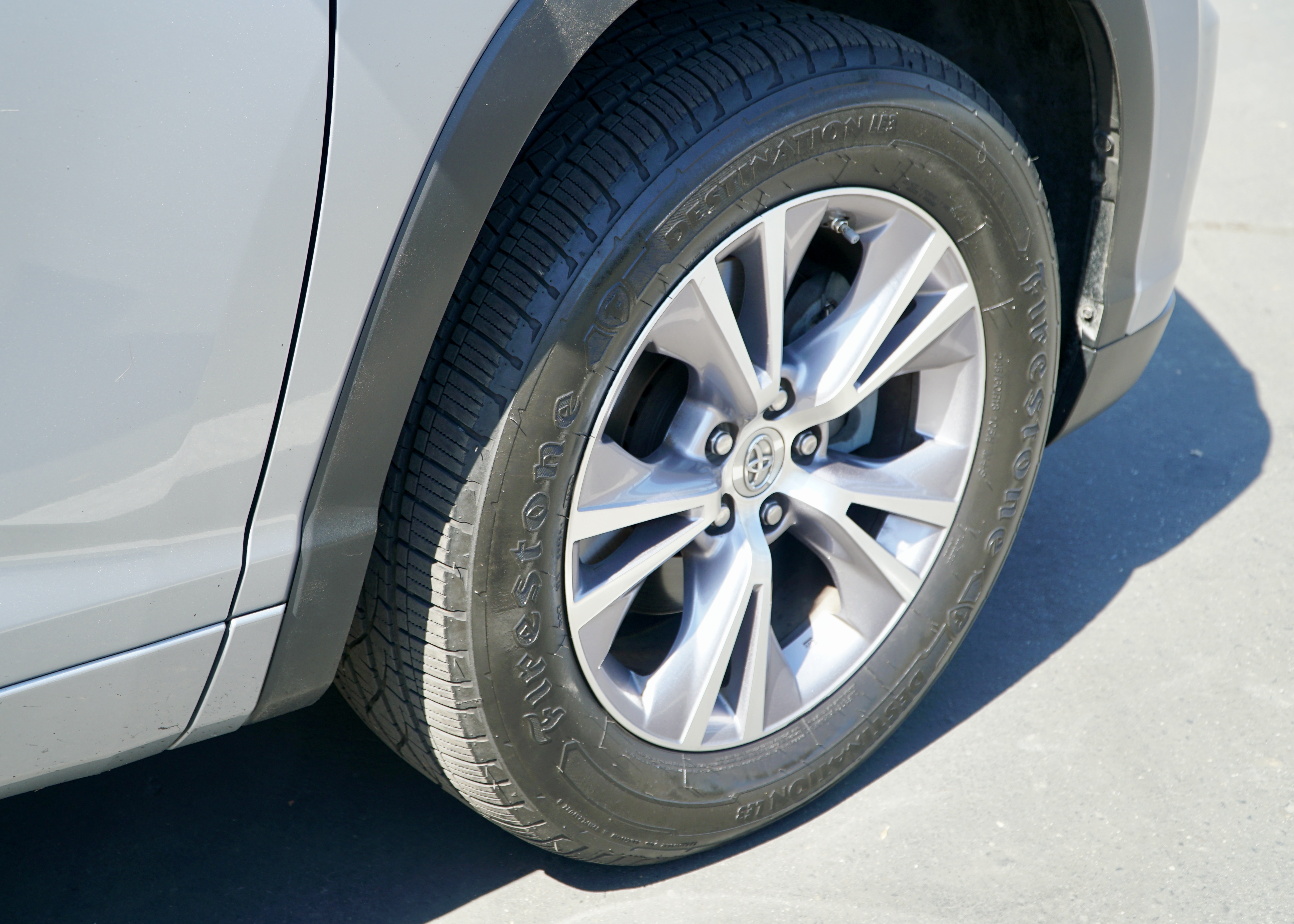 Used 2015 Toyota Highlander XLE FWD image 31