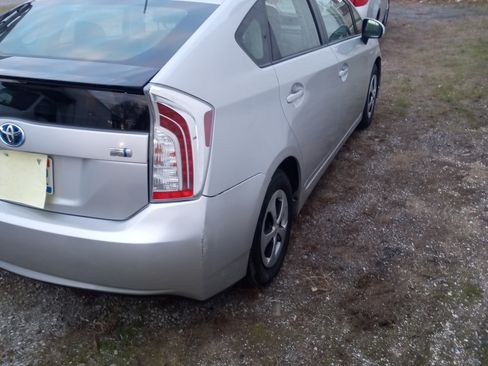 Used 2015 Toyota Prius Two image 5