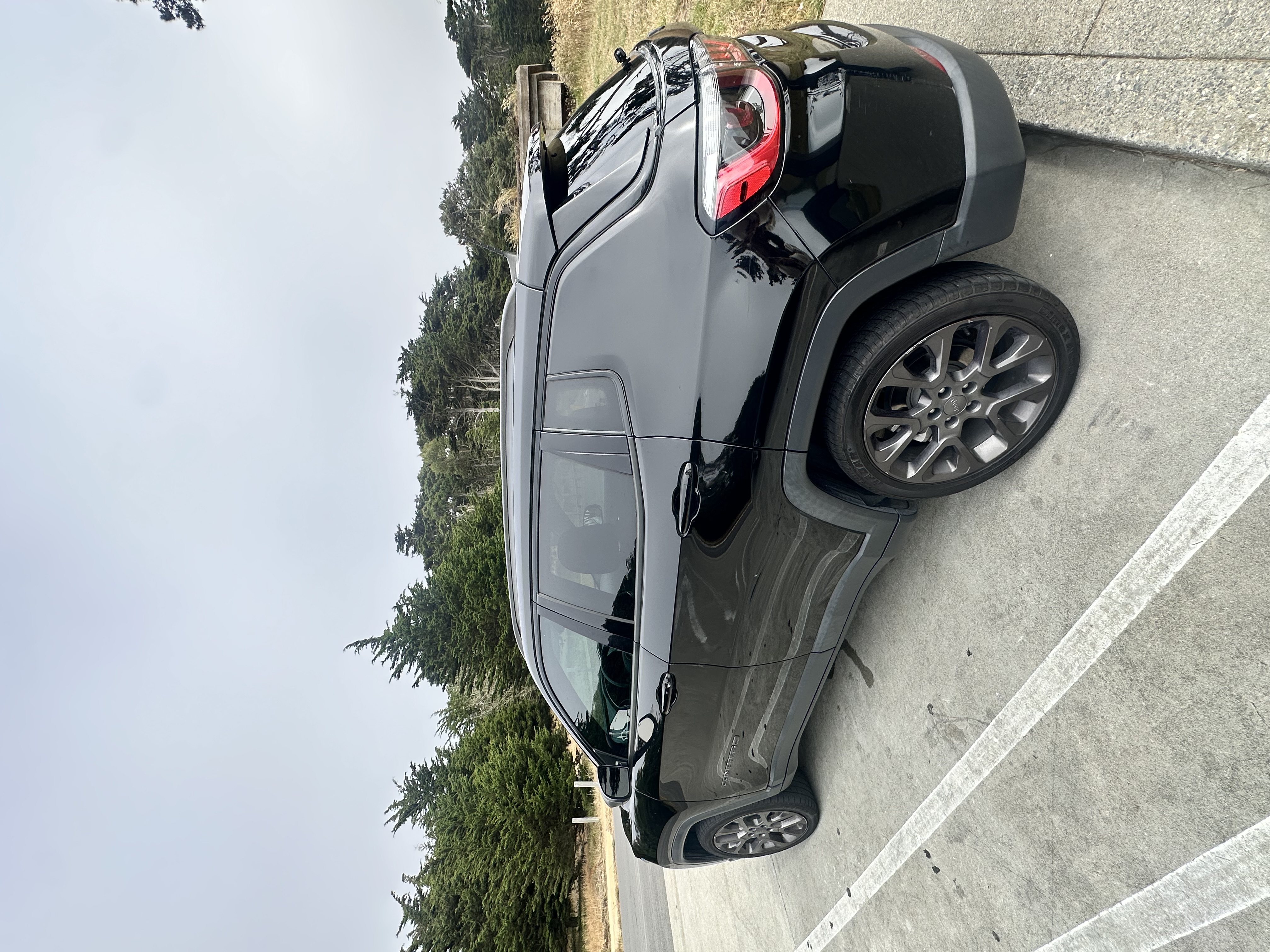 Used 2021 Jeep Compass Latitude FWD image 10
