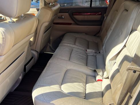 Used 2001 Lexus LX 470 4WD image 9