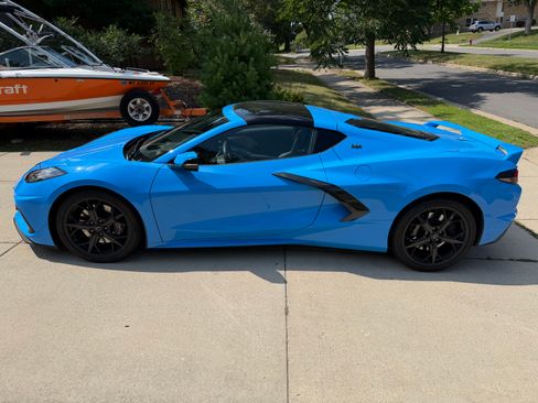 Used 2023 Chevrolet Corvette Stingray Preferred Cpe w/ Z51 Performance Package RWD image 4