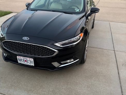 Used 2017 Ford Fusion Platinum FWD image 9