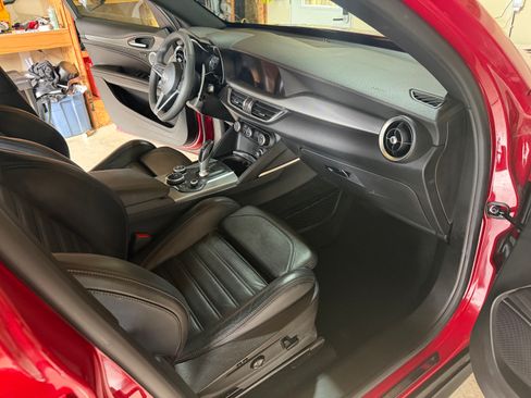 Used 2019 Alfa Romeo Stelvio Ti Sport w/ Quick Order Package 22S Sport image 20