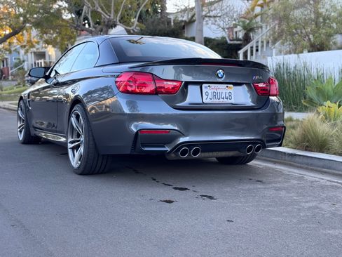 Used 2015 BMW M4 Convertible image 6