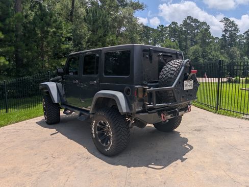 Used 2016 Jeep Wrangler Unlimited Sport AWD/4WD image 8