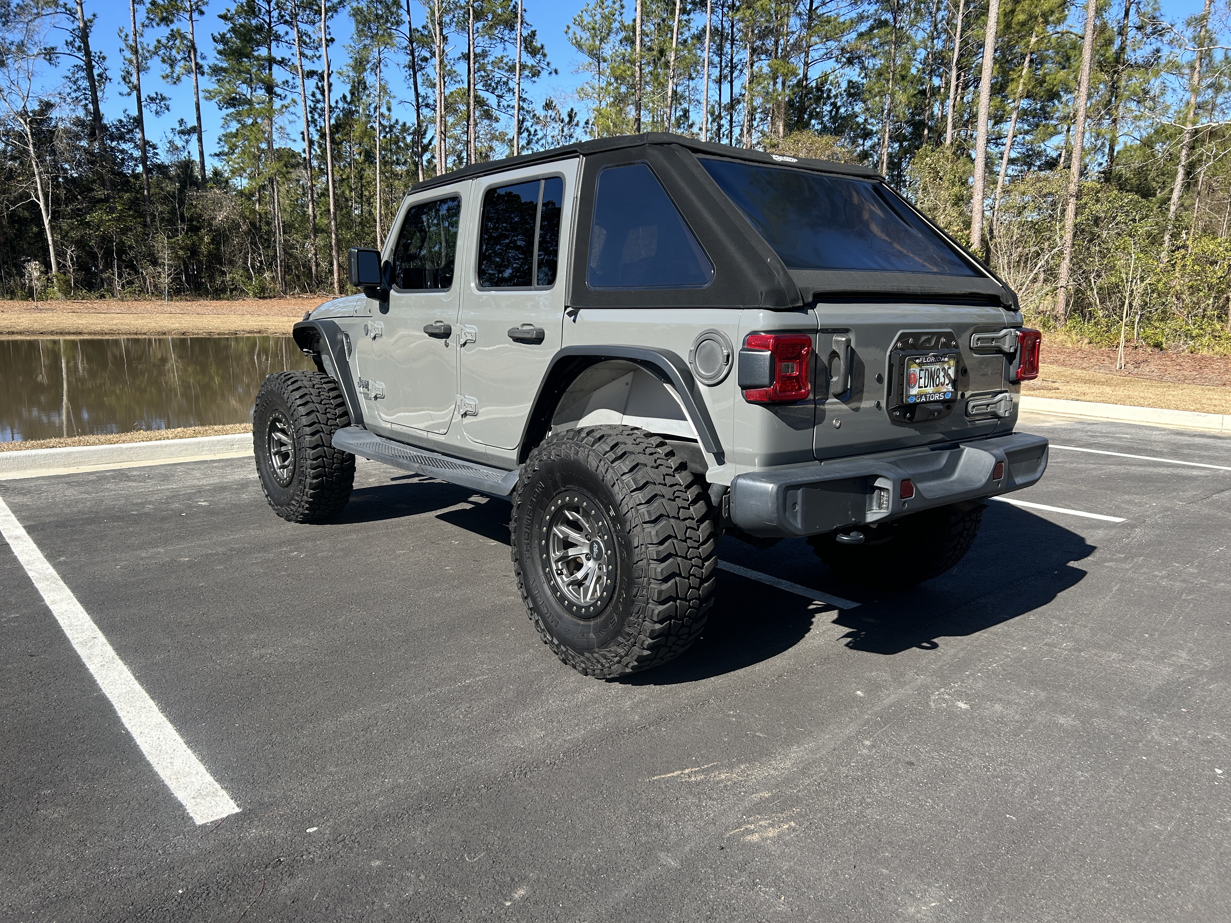 Used 2018 Jeep Wrangler Unlimited Sport S AWD/4WD image 2