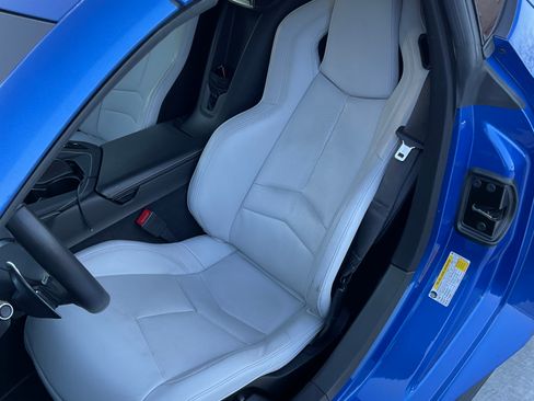 Used 2022 Chevrolet Corvette Stingray Coupe w/ 1LT image 14