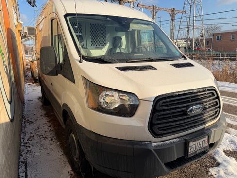 Used 2018 Ford Transit 250 130 Medium Roof image 5