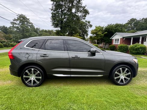 Used 2021 Volvo XC60 T5 Inscription w/ Advanced Package image 10