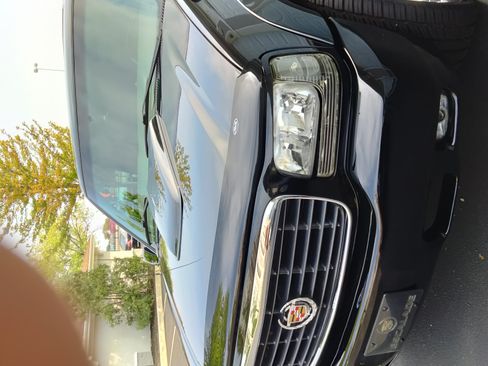 Used 2000 Cadillac Escalade 4WD image 1