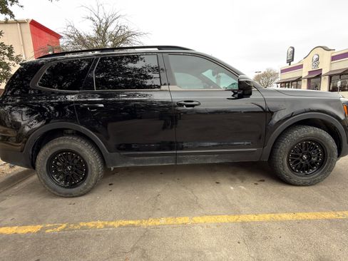 Used 2024 Kia Telluride SX Prestige X-Pro image 2