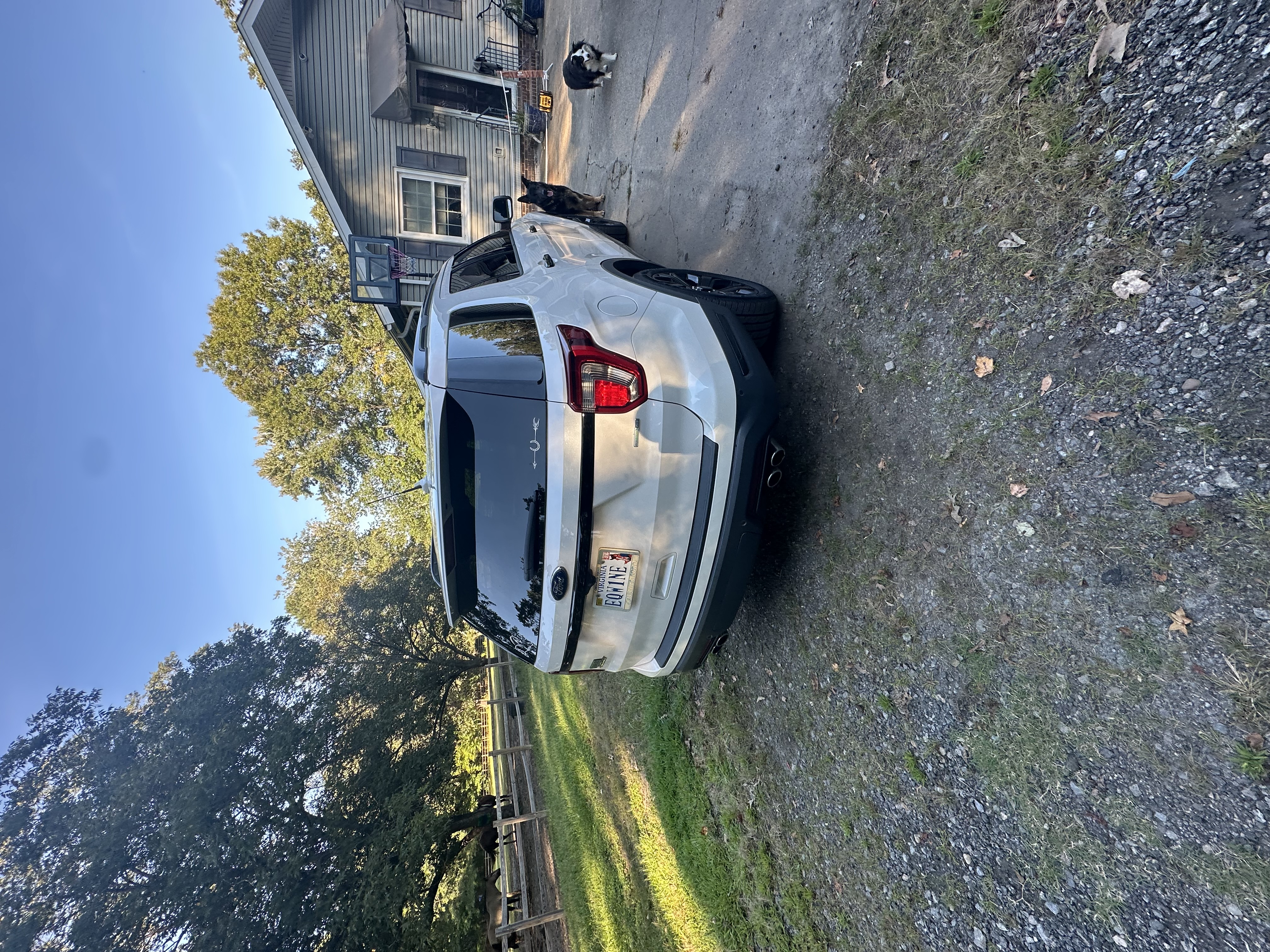 Used 2019 Ford Explorer Sport w/ Equipment Group 401A AWD/4WD image 4