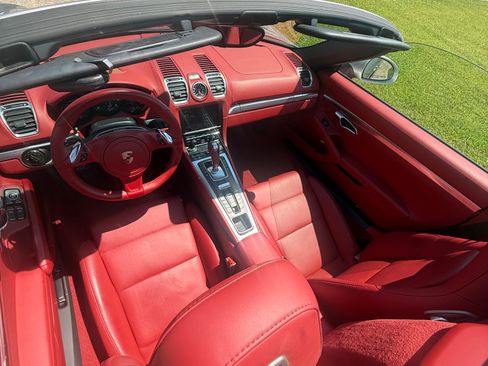 Used 2013 Porsche Boxster RWD image 16