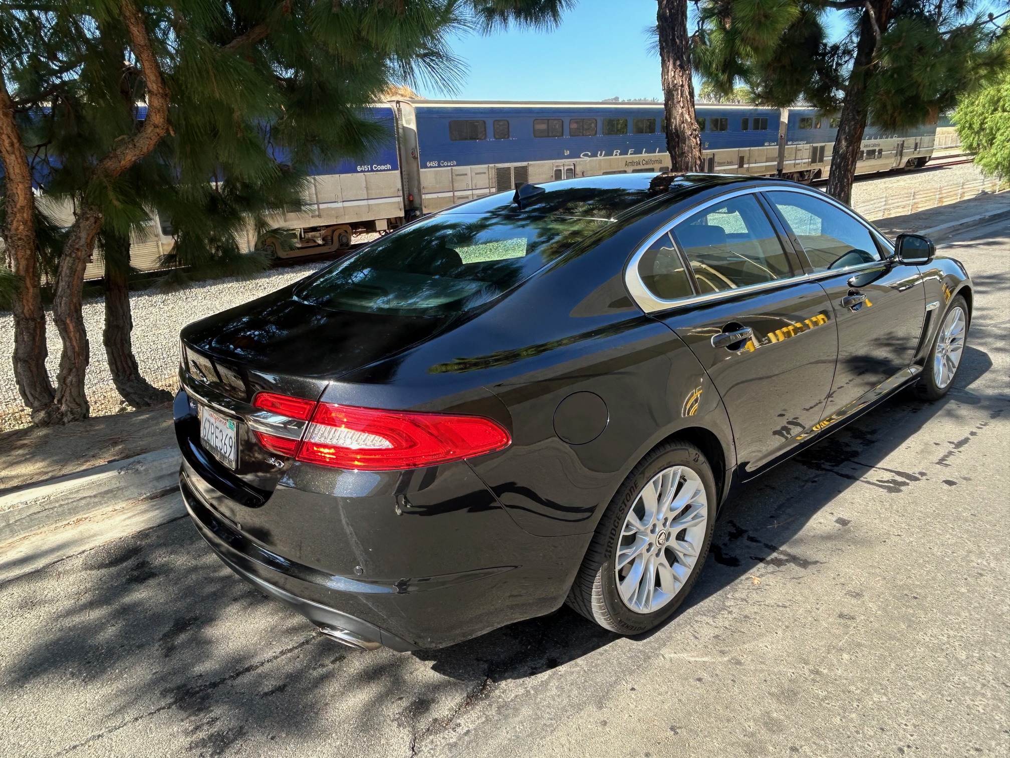 Used 2013 Jaguar XF 3.0 RWD image 6