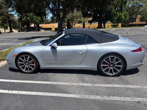 Used 2014 Porsche 911 Carrera S RWD image 16