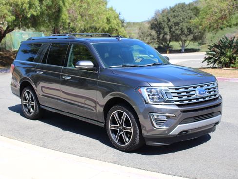 Used 2021 Ford Expedition Max Limited AWD/4WD image 9