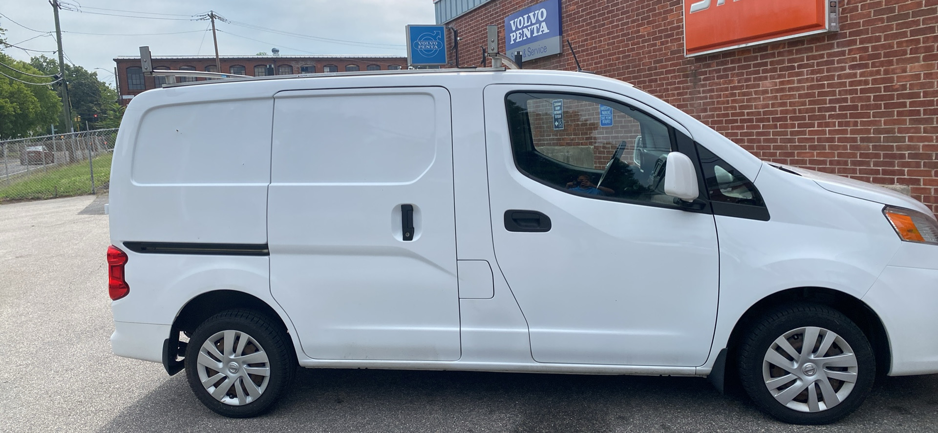 Used 2018 Nissan NV200 SV w/ Navigation Package FWD image 2