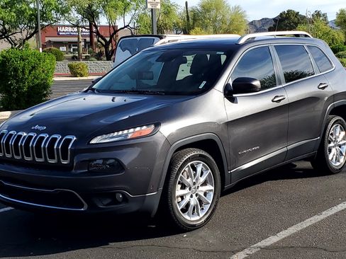 Used 2015 Jeep Cherokee Limited w/ Technology Group image 5