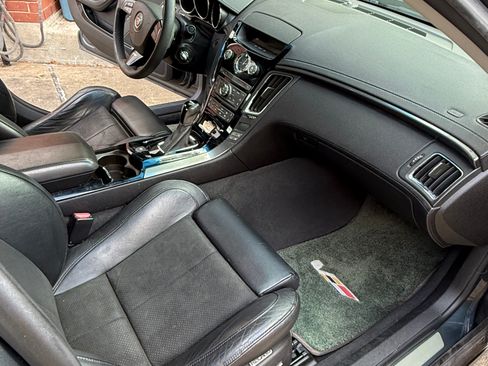 Used 2011 Cadillac CTS V image 8