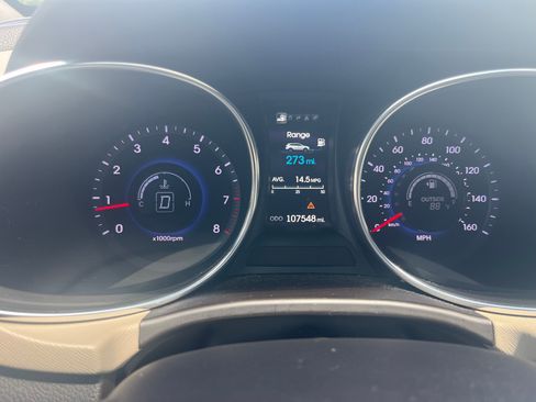 Used 2014 Hyundai Santa Fe Limited w/ Ultimate Package 07 FWD image 6