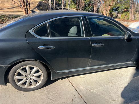 Used 2008 Lexus LS 460 image 2