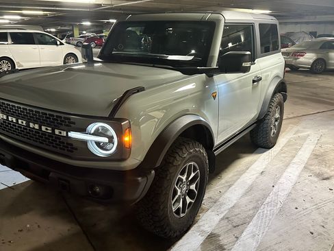 Used 2023 Ford Bronco Badlands AWD/4WD image 16