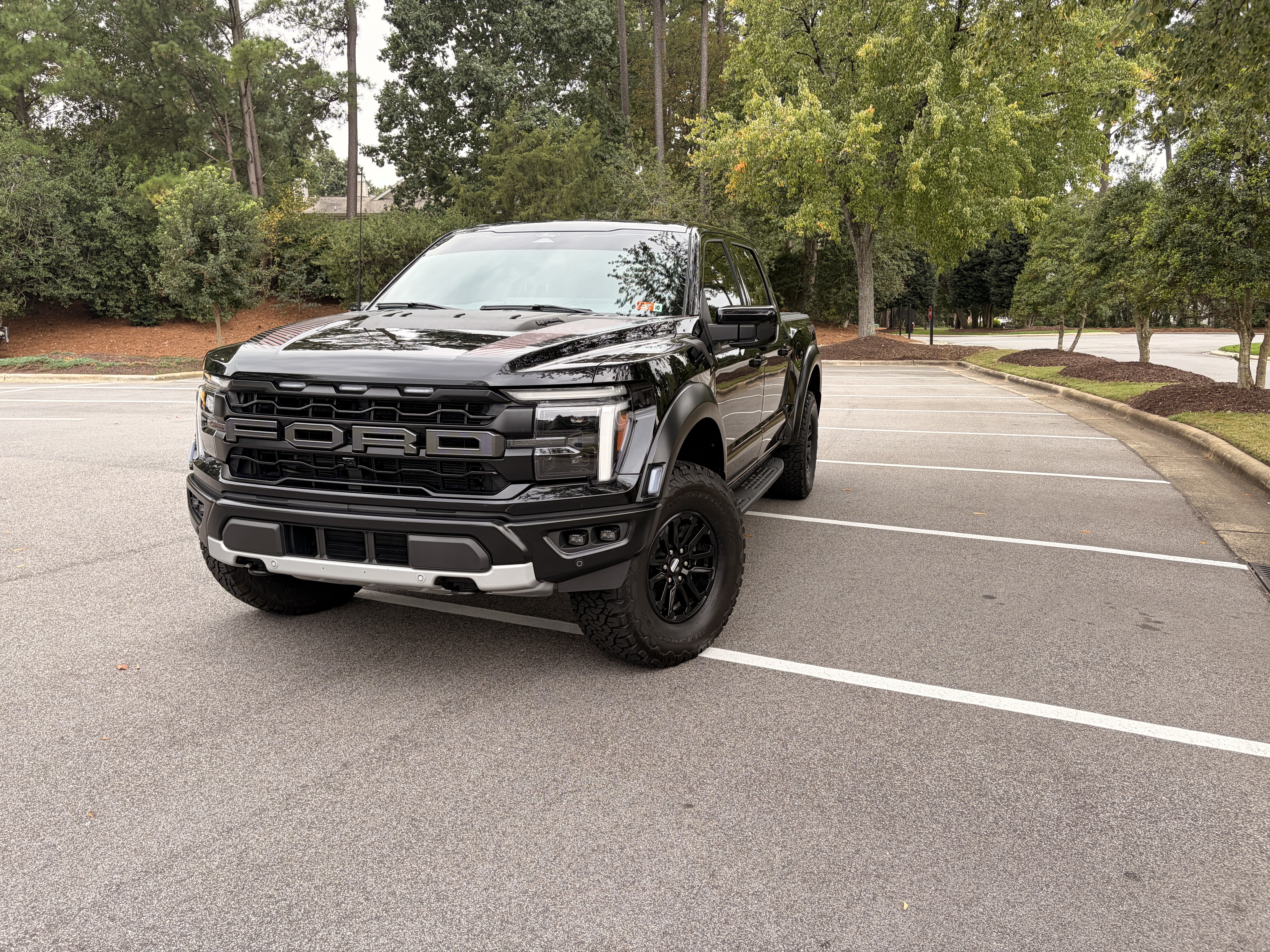 Used 2025 Ford F150 Raptor AWD/4WD image 6