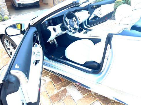 Used 2019 Mercedes-Benz S 63 AMG 4MATIC Cabriolet image 1