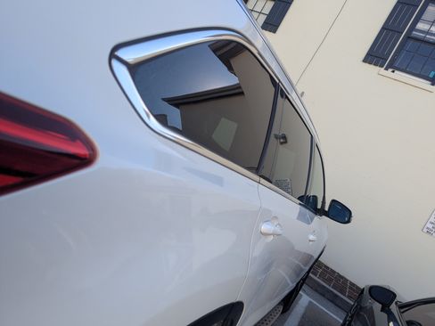 Used 2019 Toyota Highlander XLE image 4