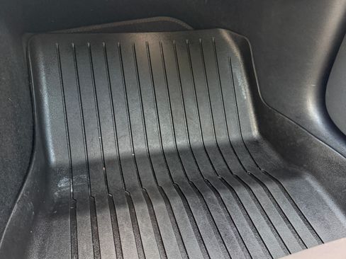 Used 2022 Tesla Model 3 Performance AWD/4WD image 9