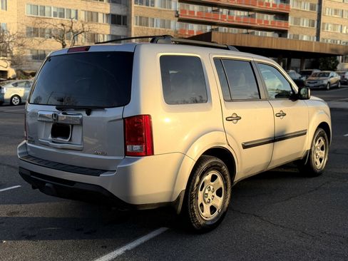 Used 2015 Honda Pilot LX image 8