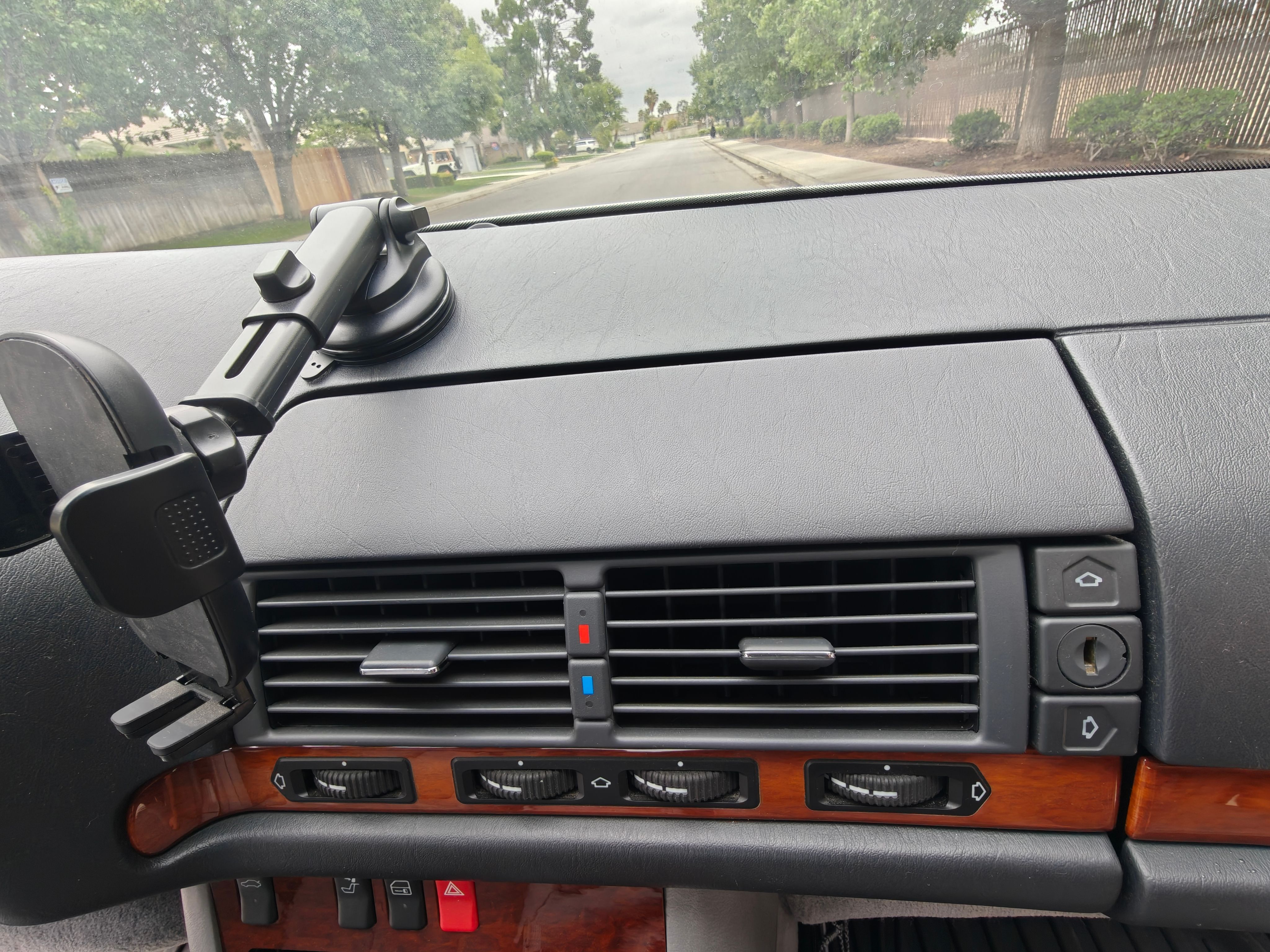 Used 1999 Mercedes-Benz S 320 image 27